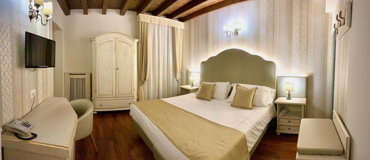 Albergo Gardesana Torri Del Benaco Ngoại thất bức ảnh